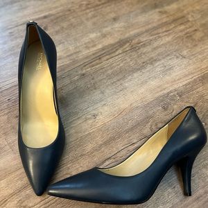 Michael Kors navy pumps size 12M